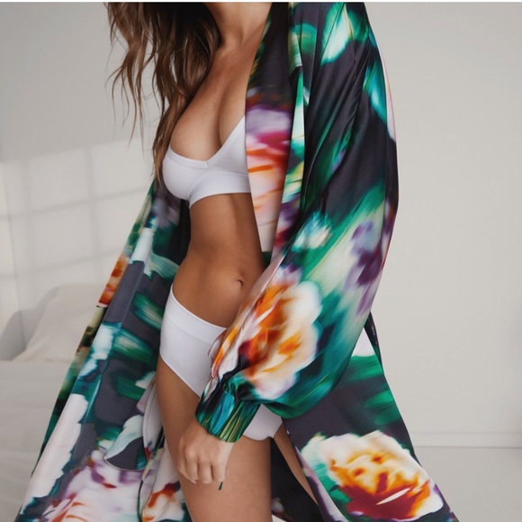 LUNYA BNWT Seamless Modal Bare Bralette in Sincere White Size L - Picture 7 of 8